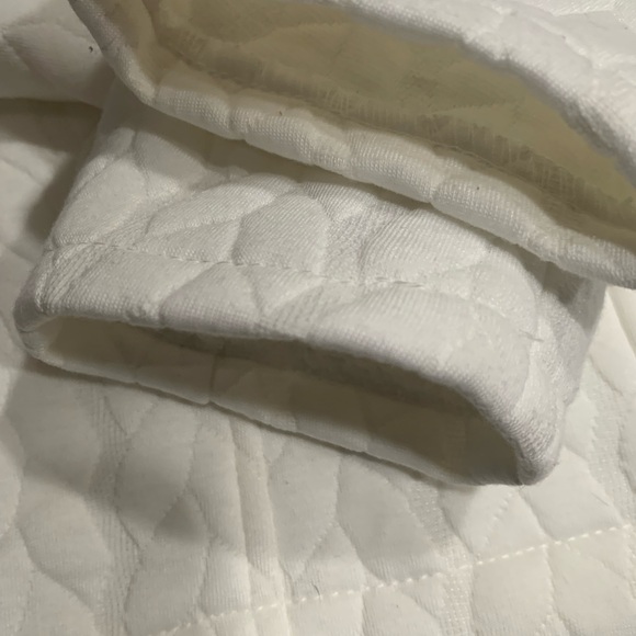 Divided  size 4  beautiful Jacket. - Picture 3 of 8